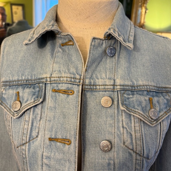 BDG Urban Outfitters Light Blue Denim Jacket - Picture 2 of 9